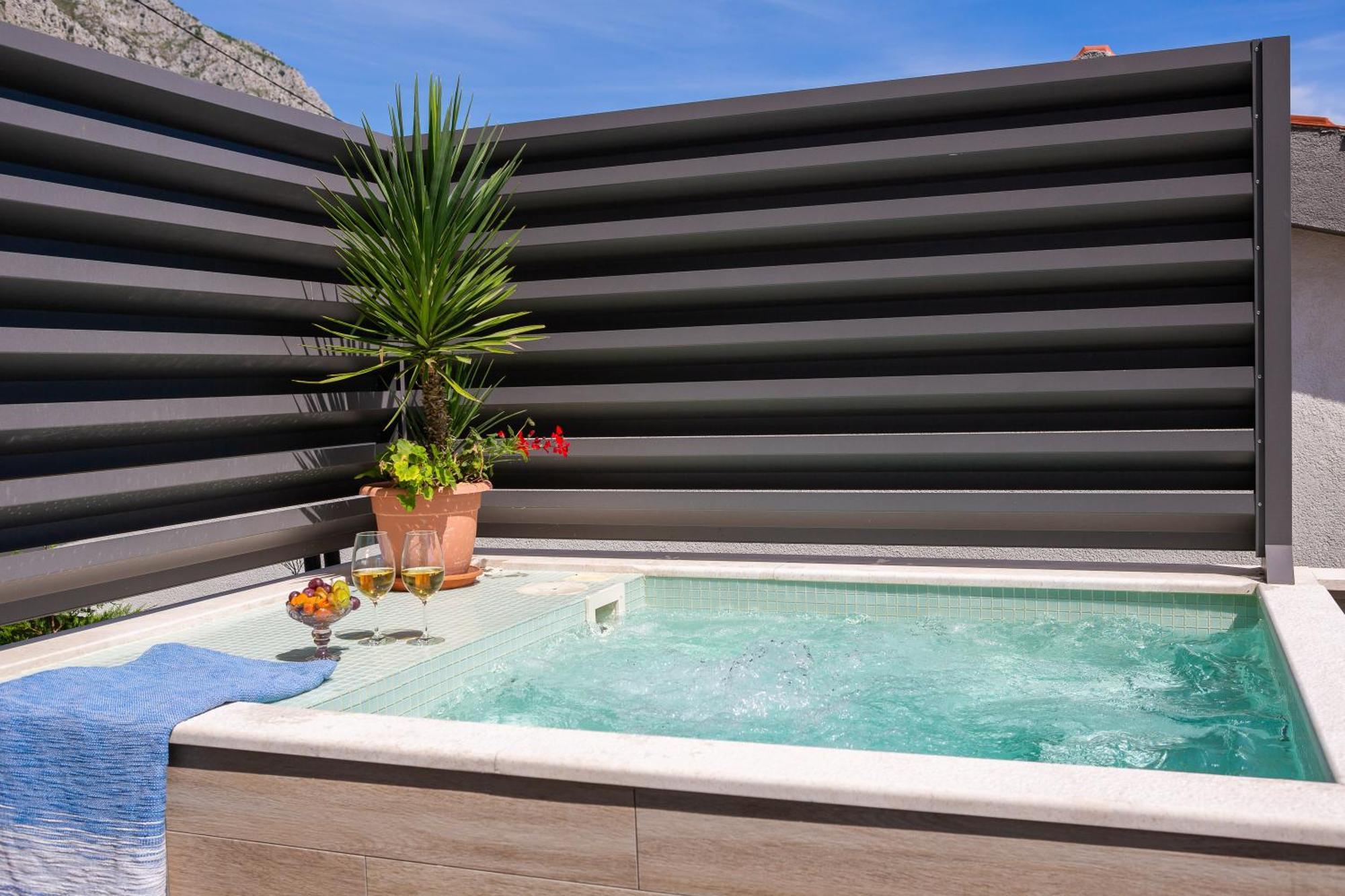 Luxury Seafront Villa With Heated Pool, Jacuzzi, Sea View, 150 M From Beach Stanici Exteriér fotografie