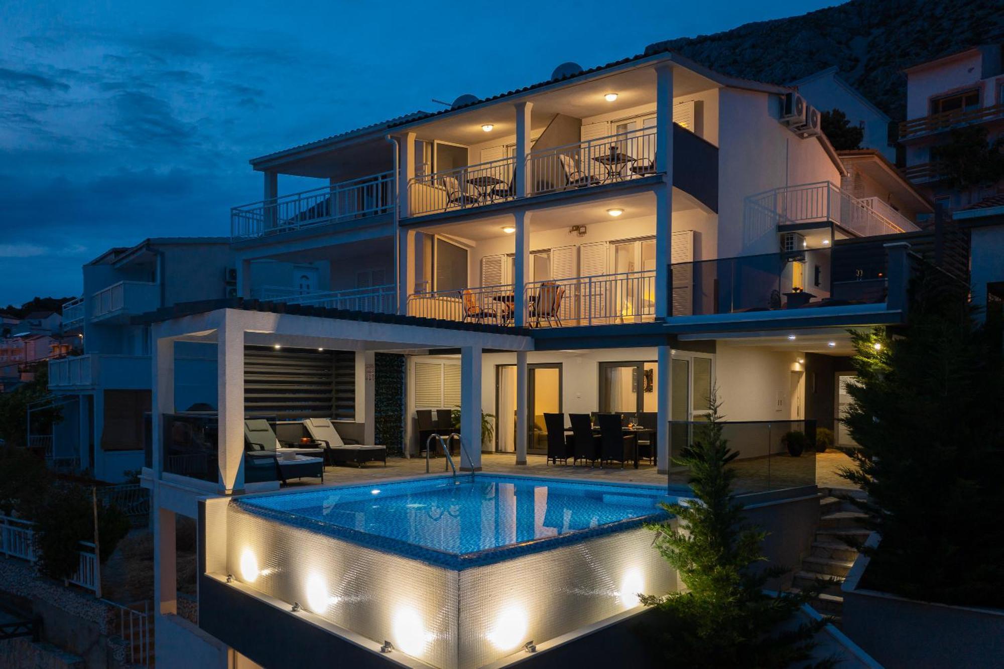Luxury Seafront Villa With Heated Pool, Jacuzzi, Sea View, 150 M From Beach Stanici Exteriér fotografie