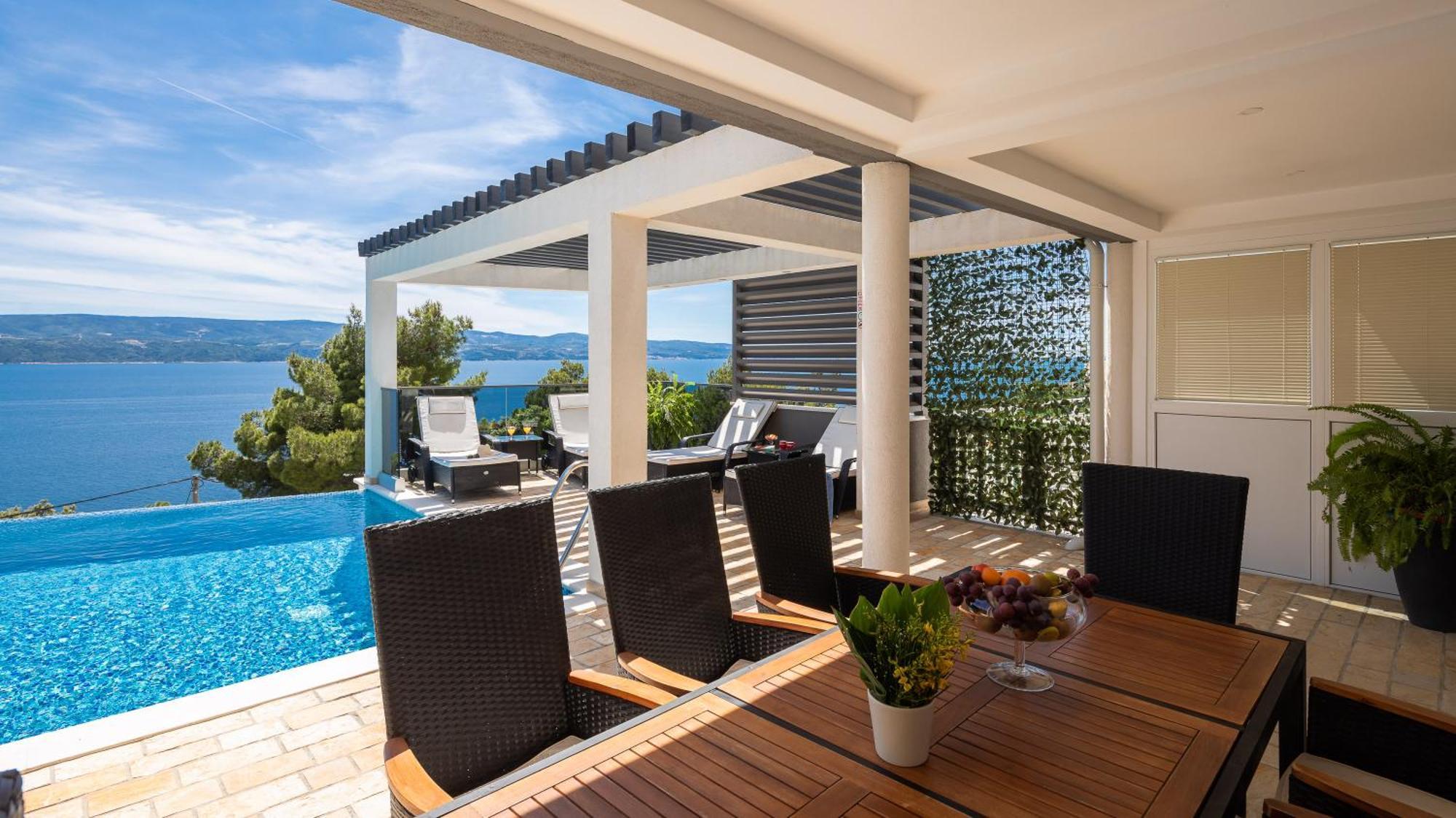 Luxury Seafront Villa With Heated Pool, Jacuzzi, Sea View, 150 M From Beach Stanici Exteriér fotografie