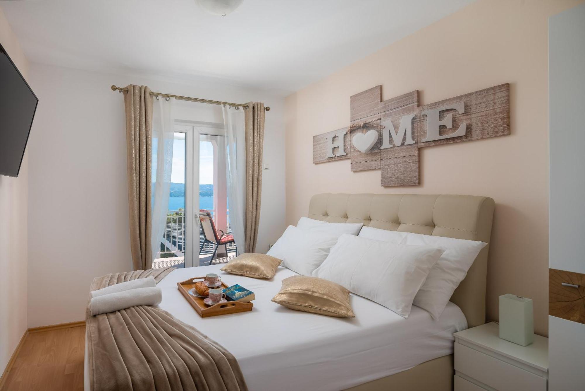 Luxury Seafront Villa With Heated Pool, Jacuzzi, Sea View, 150 M From Beach Stanici Exteriér fotografie